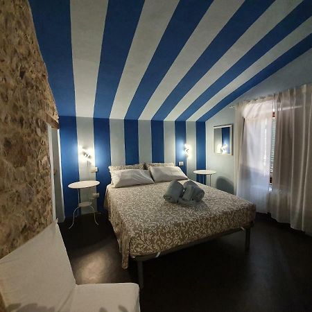 Lo Scarabeo Panzió Casale di Pari Szoba fotó