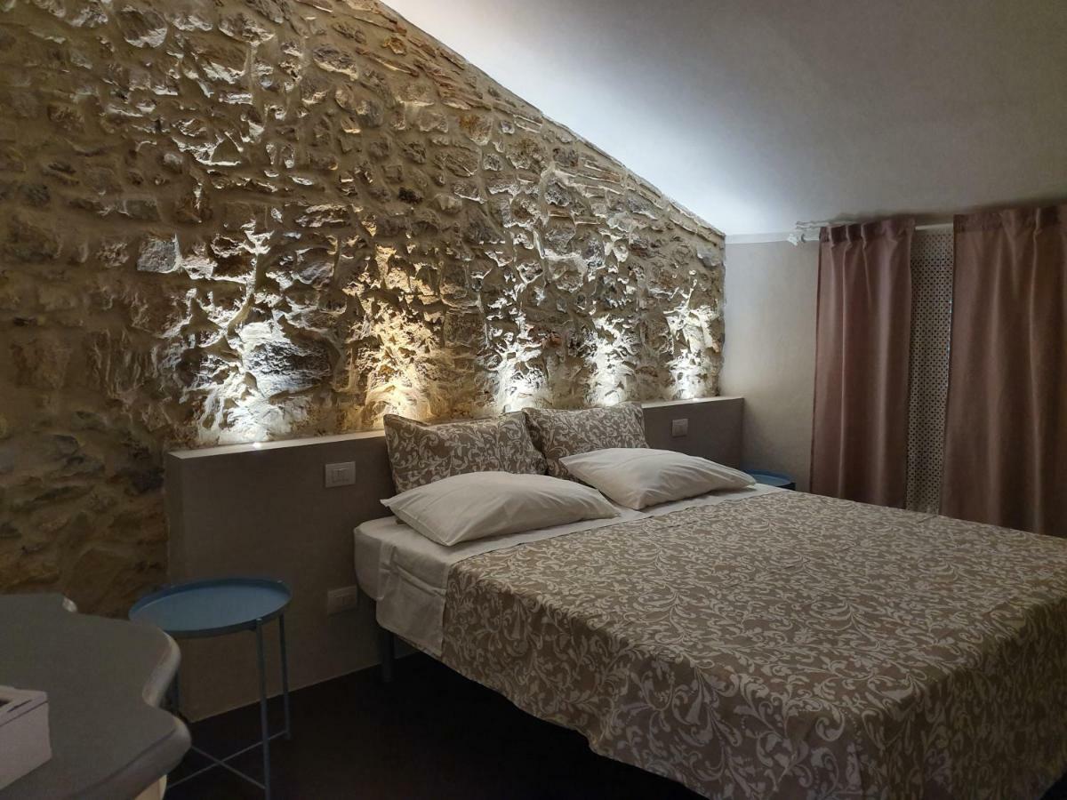Lo Scarabeo Panzió Casale di Pari Kültér fotó